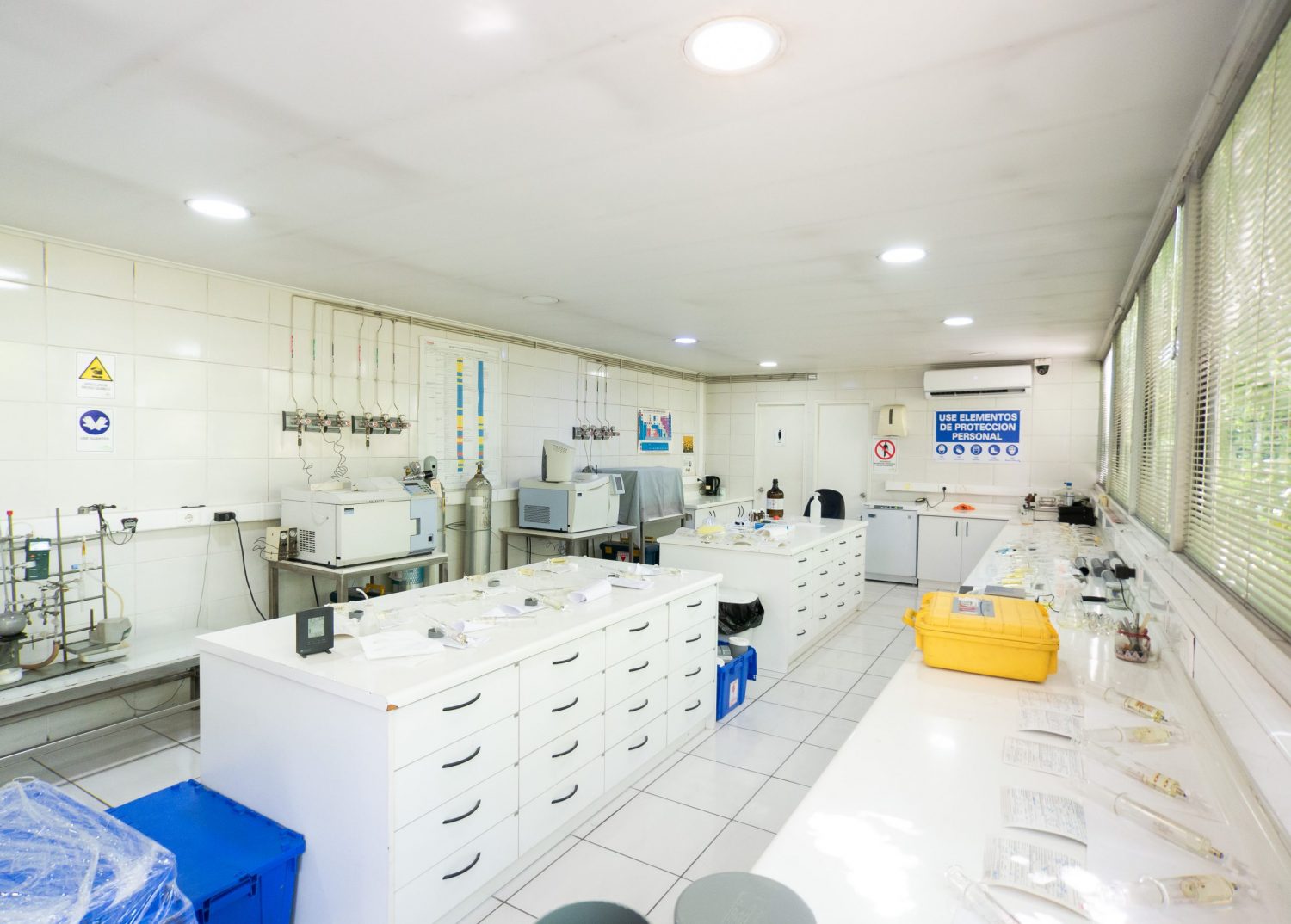 Instalaciones de laboratorio de TUSAN